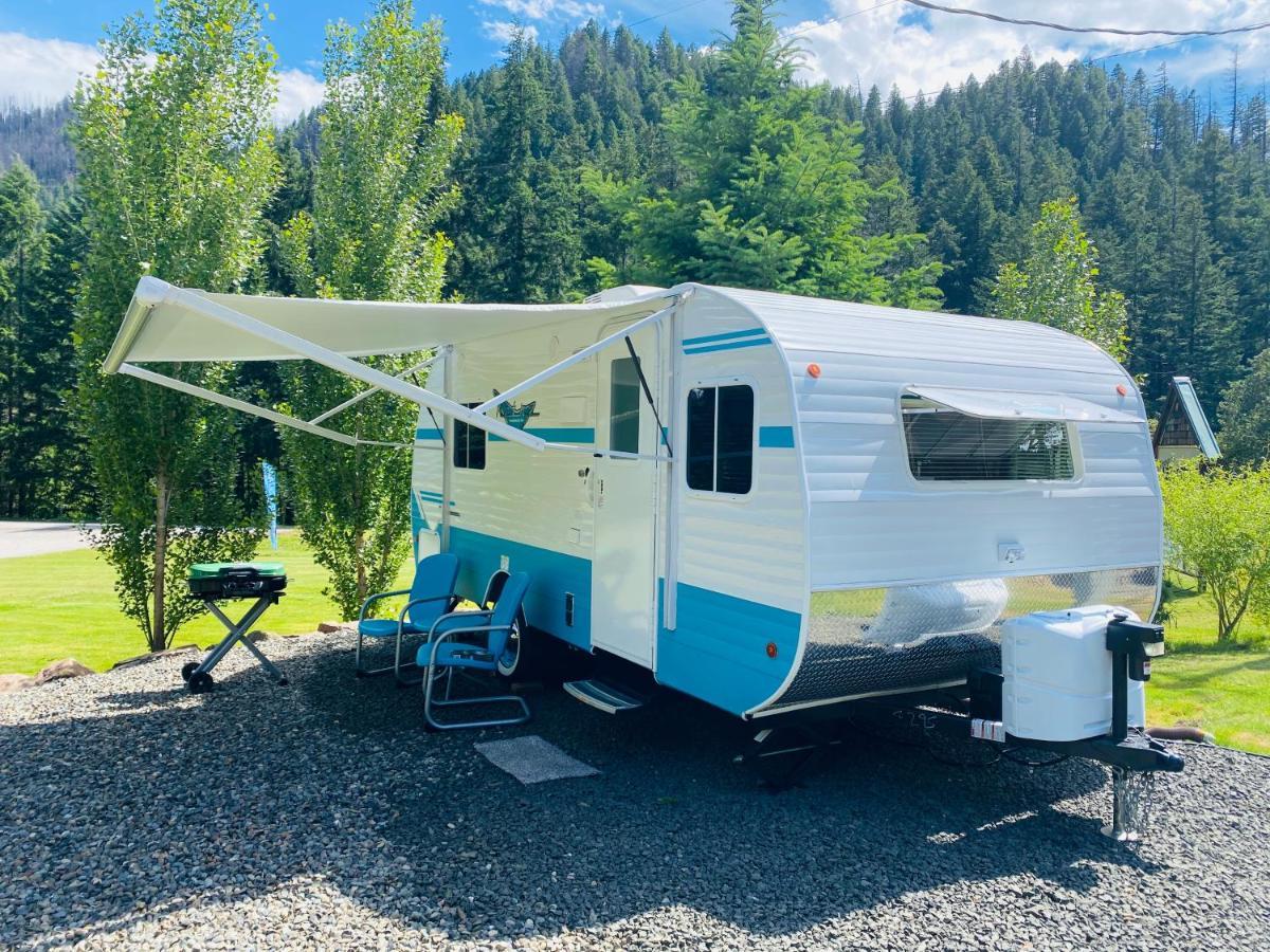Umpqua'S Last Resort - Wilderness Cabins, Rv Park & Glamping Idleyld Park Exterior foto