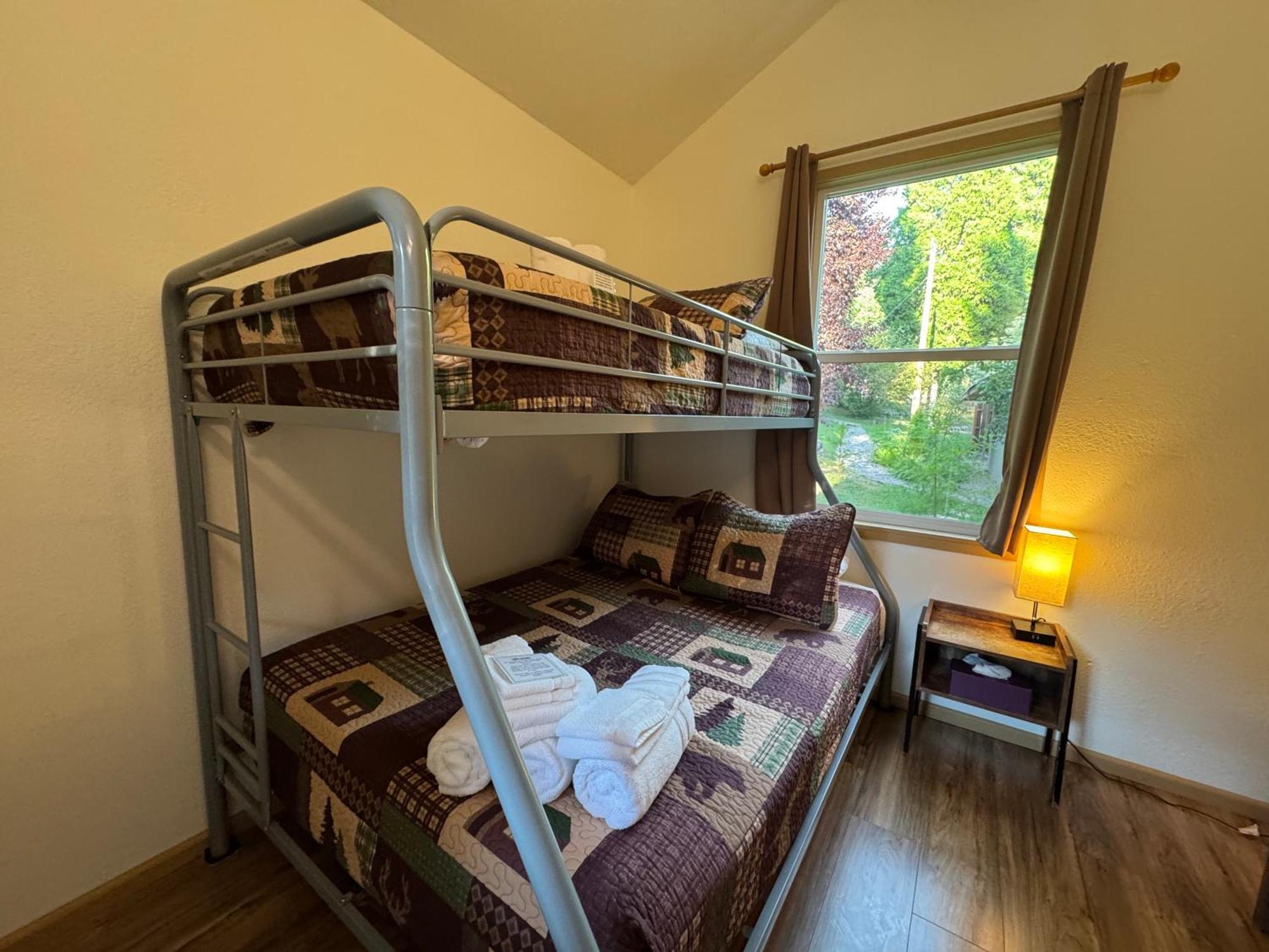 Umpqua'S Last Resort - Wilderness Cabins, Rv Park & Glamping Idleyld Park Exterior foto